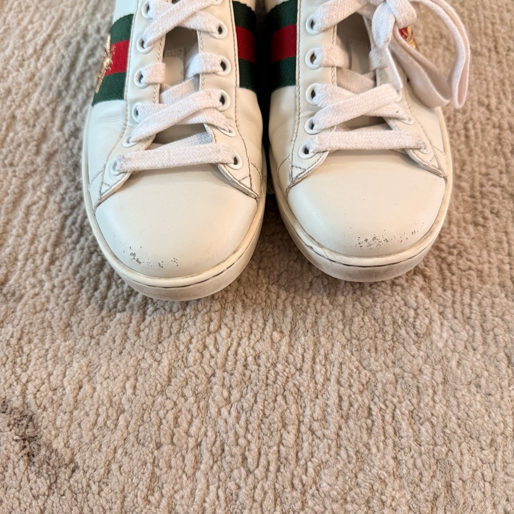 Gucci Leather Sneakers with Red & Green Stripe and Gold Bee Embroidery, Size 34 - Picture 3 of 6